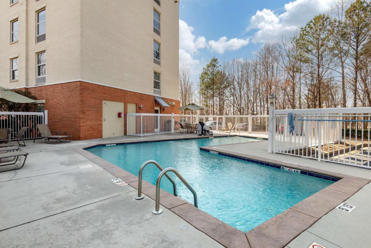 Comfort Suites Near Birkdale Village- Huntersville Buitenkant foto