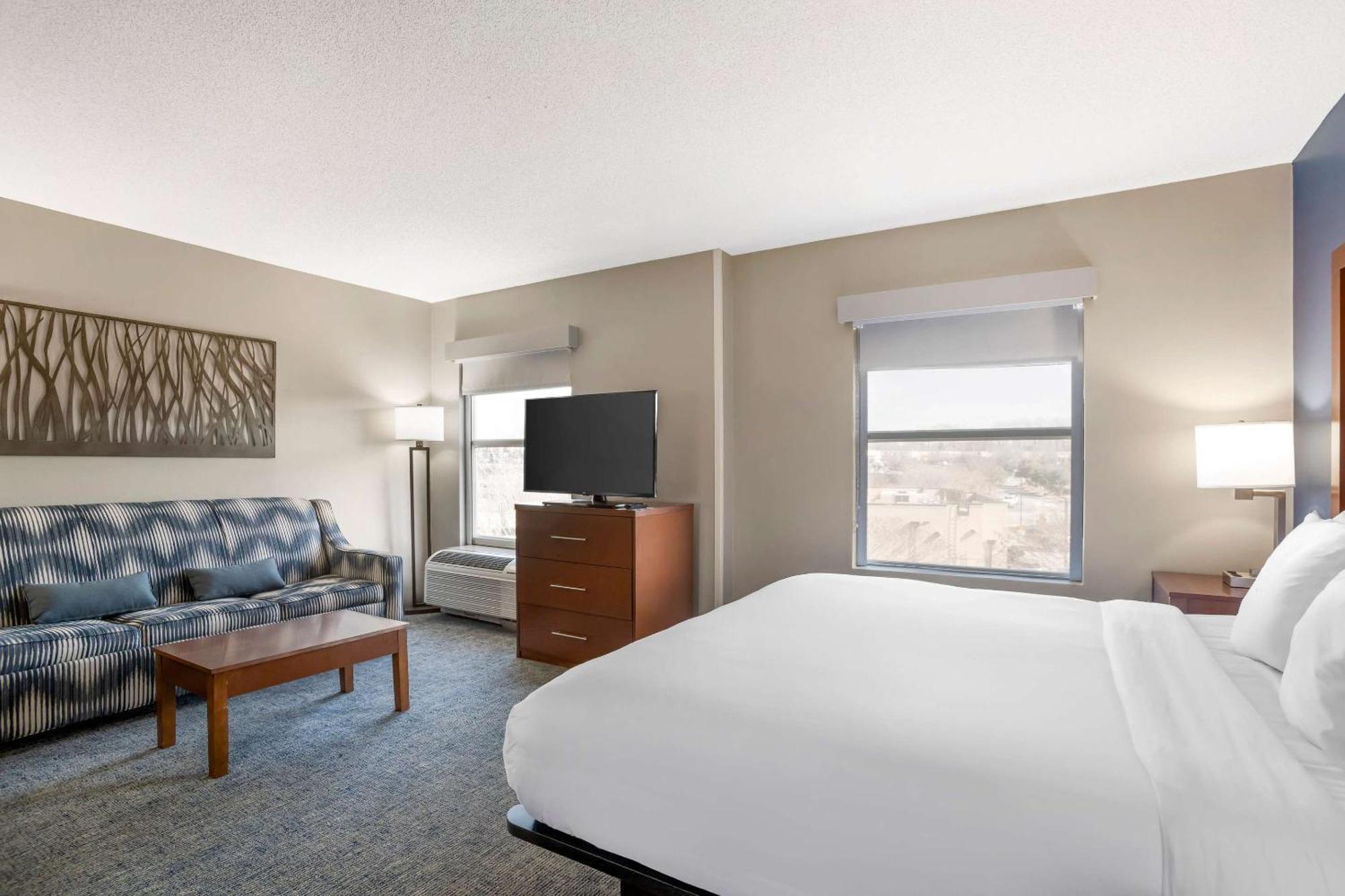 Comfort Suites Near Birkdale Village- Huntersville Buitenkant foto