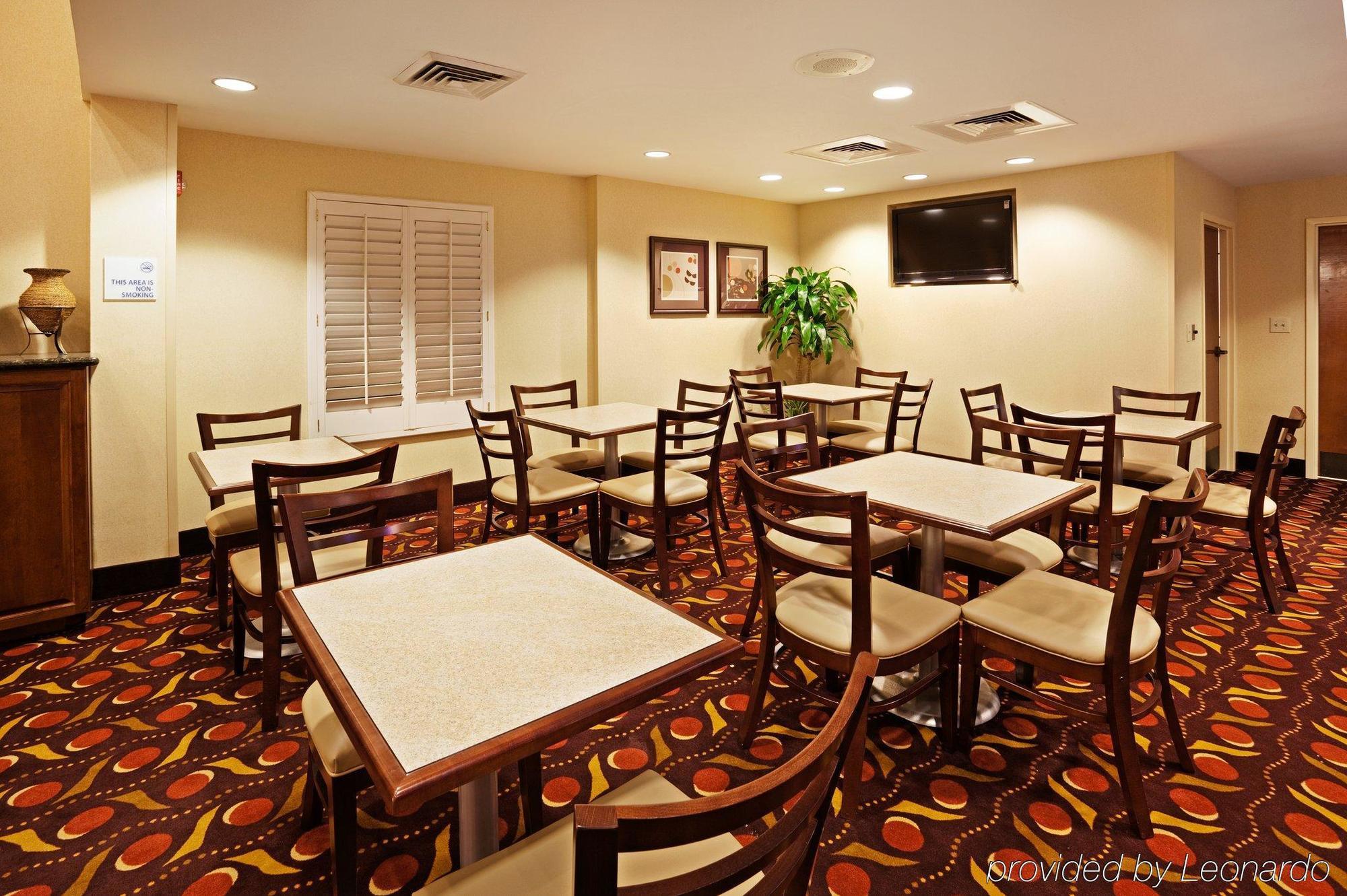 Comfort Suites Near Birkdale Village - Huntersville Buitenkant foto