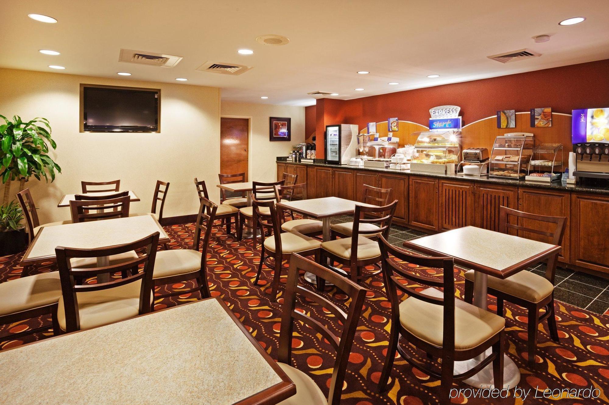 Comfort Suites Near Birkdale Village- Huntersville Restaurant foto