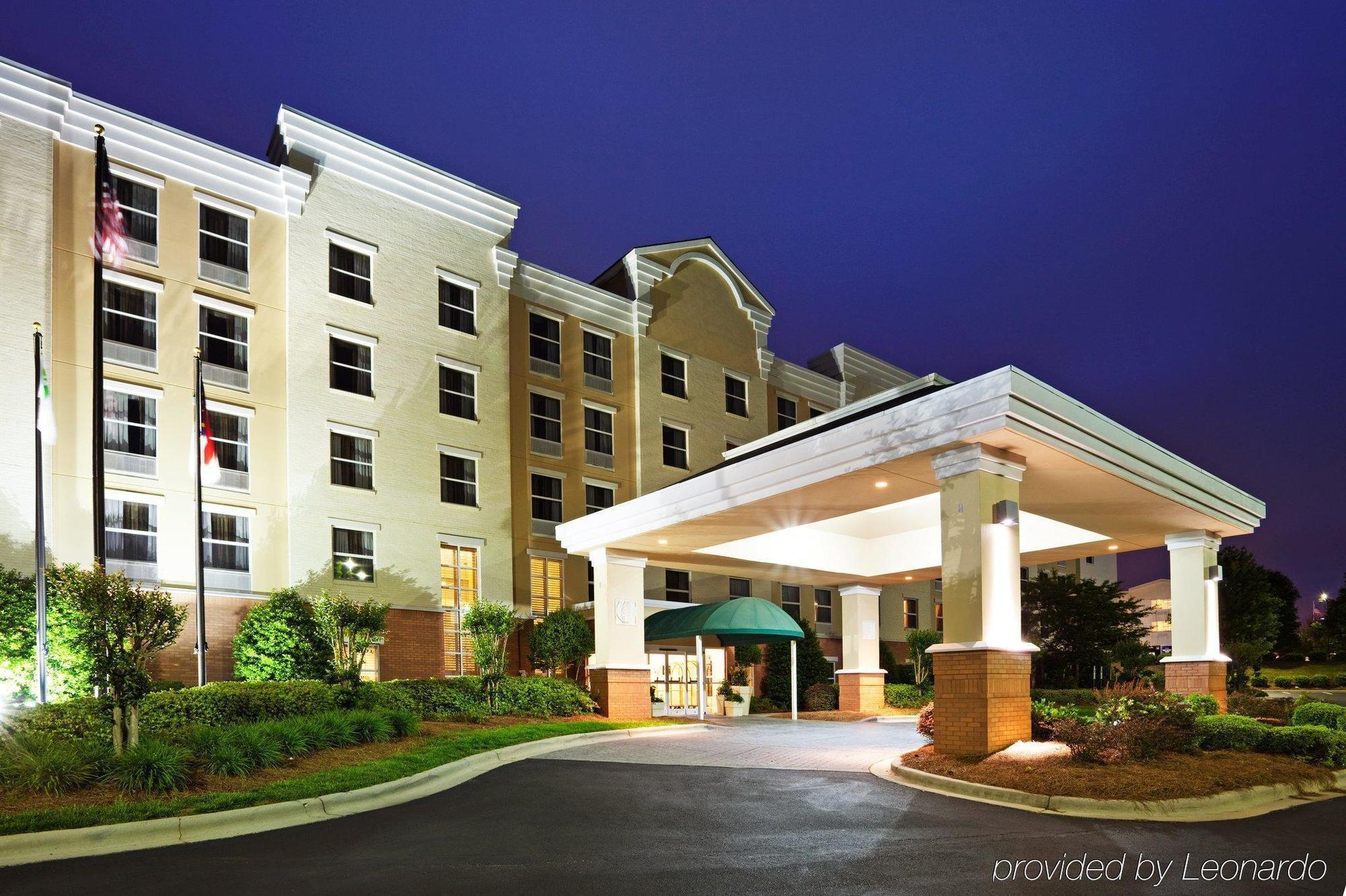 Comfort Suites Near Birkdale Village- Huntersville Buitenkant foto