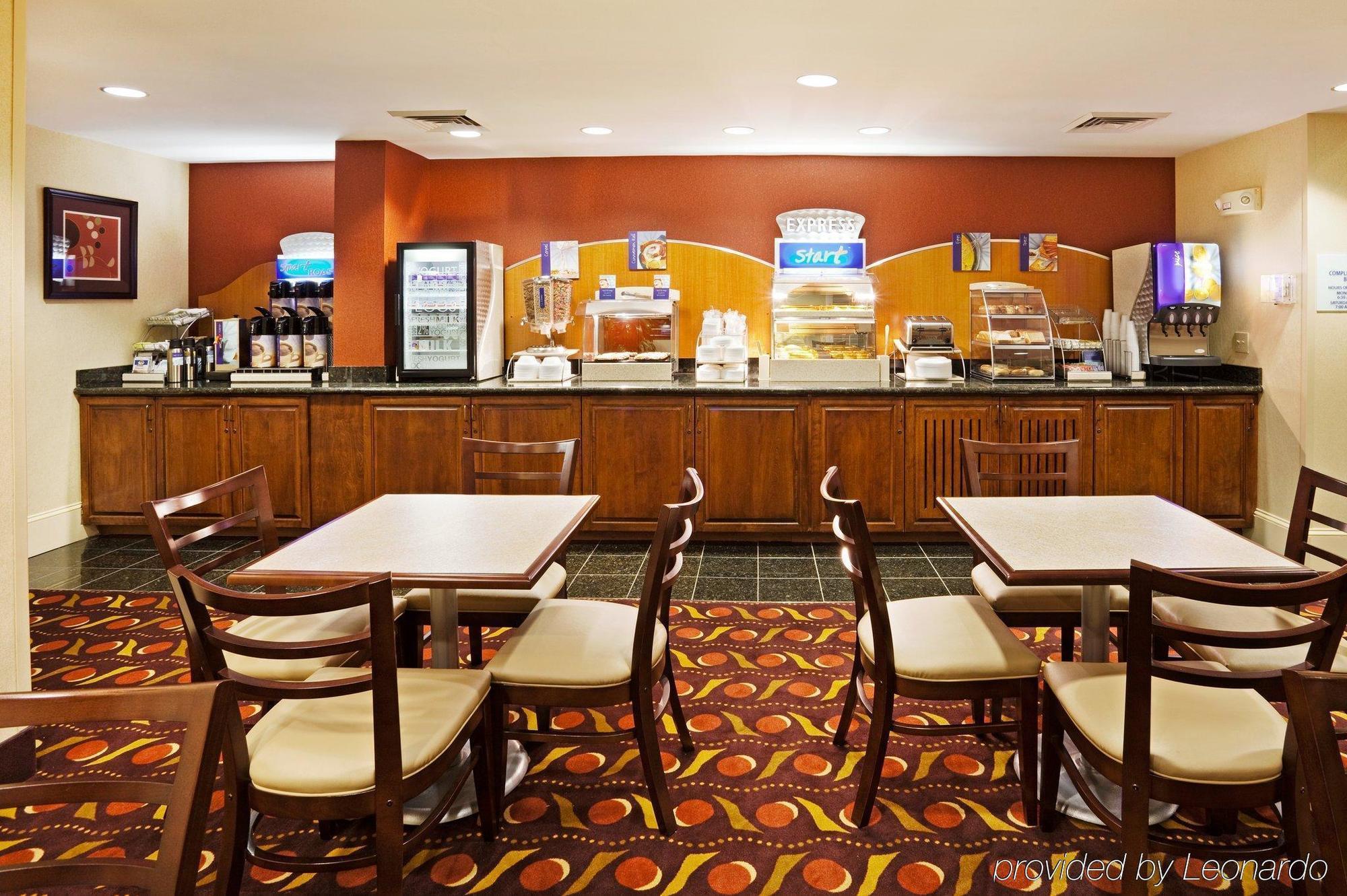 Comfort Suites Near Birkdale Village - Huntersville Restaurant foto